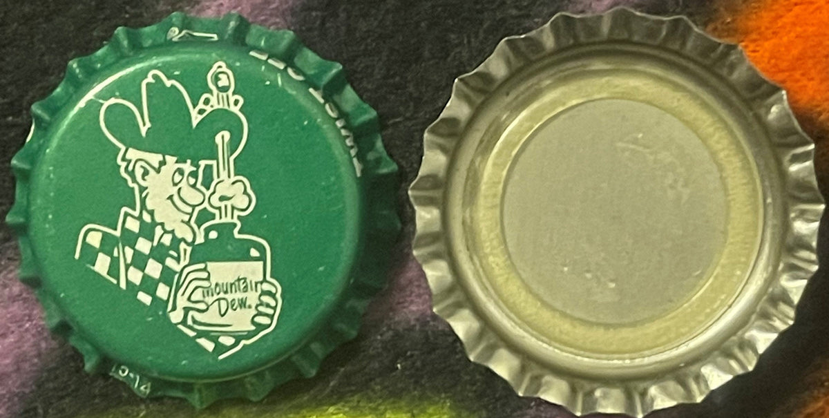 Vintage 1990s Mountain Dew Bottle Cap 🍾 Willy the Hillbilly Moonshiner Twist-Off Crown NOS